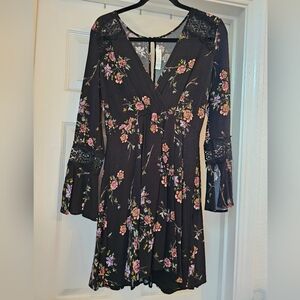ASTR The Label Black Floral Bell Sleeve Faux Wrap Dress Size Medium
